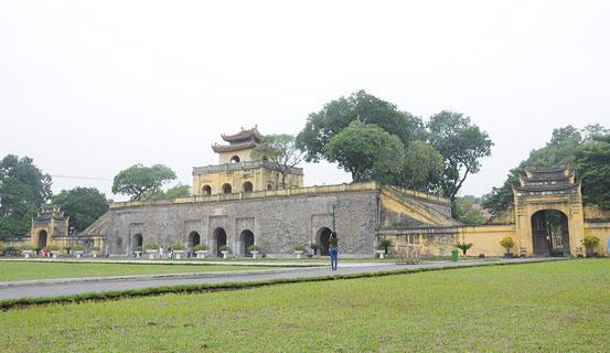 Địa thế phong thủy Hà Nội: “Núi sông phục chầu” | Tử Vi Cổ Học