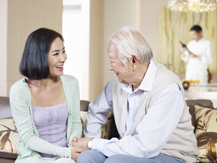 Cha mẹ Việt nên quen dần việc nuôi con không phải để ‘phòng lúc về già’ | Tử Vi Cổ Học