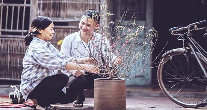 “Lúc cha mẹ cho con thứ gì, con đều nở nụ cười, lúc con cái cho cha mẹ thứ gì thì cha mẹ khóc” | Tử Vi Cổ Học